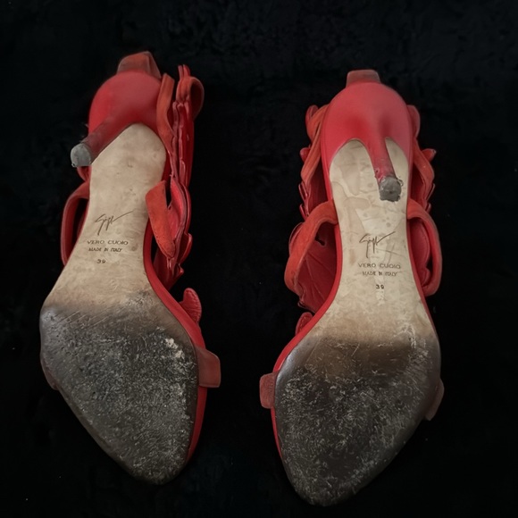 Giuseppe Red Wing Heels - Picture 3 of 6